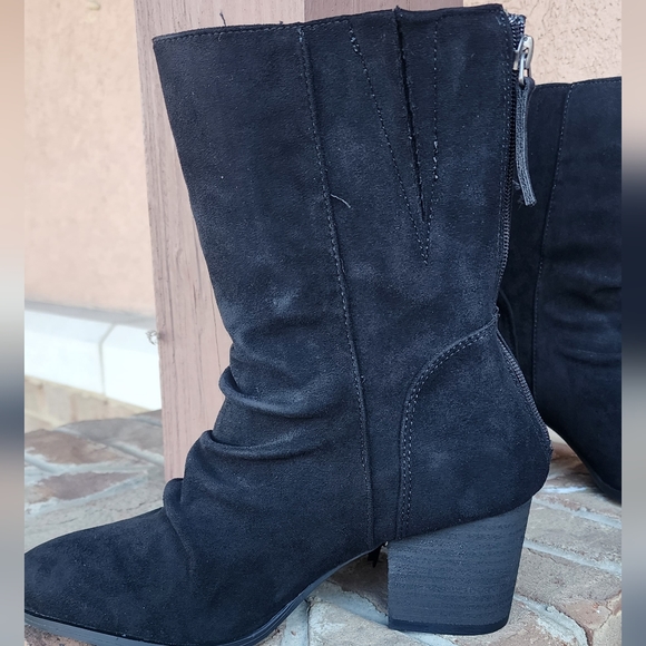 New Very G Black Foxie Fringe Bootie - Picture 2 of 5